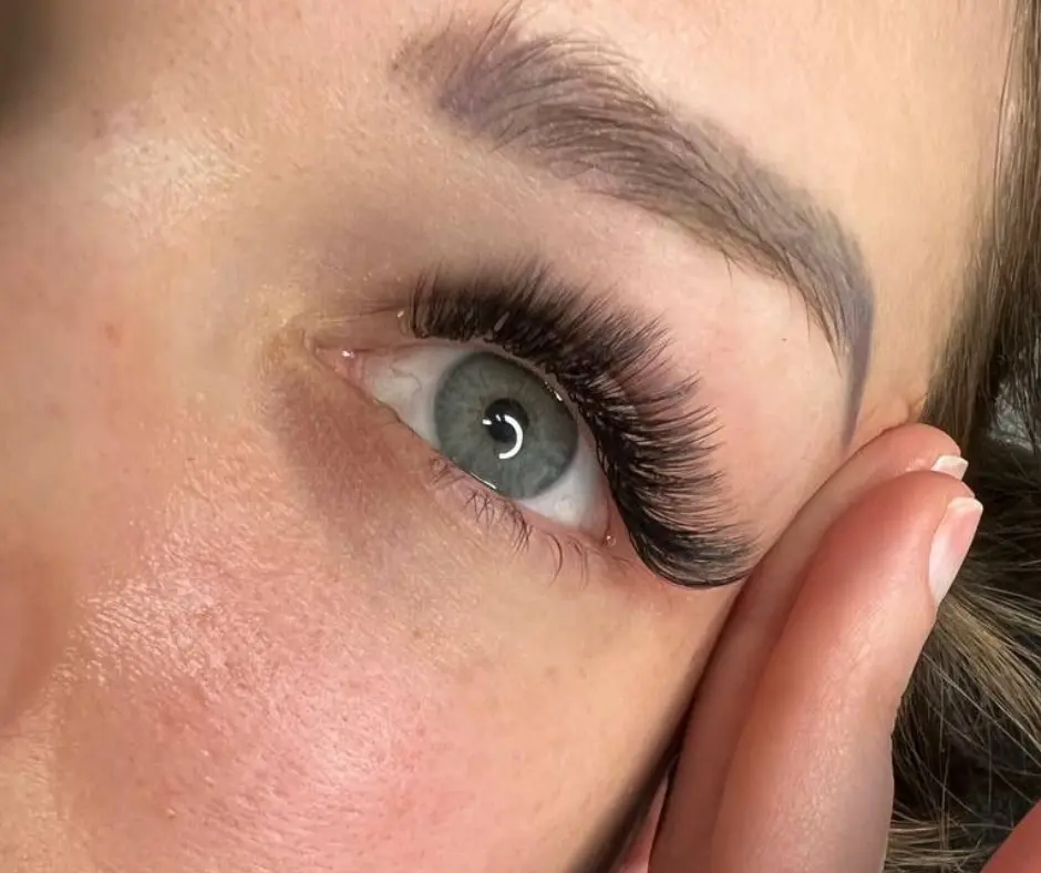 Extensiones de pestañas